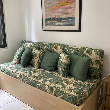 Apartamento Praia Da Enseada Гуаружа Екстериор снимка