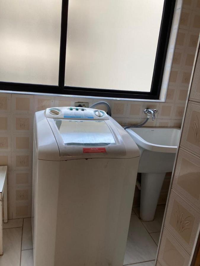 Apartamento Praia Da Enseada Гуаружа Екстериор снимка
