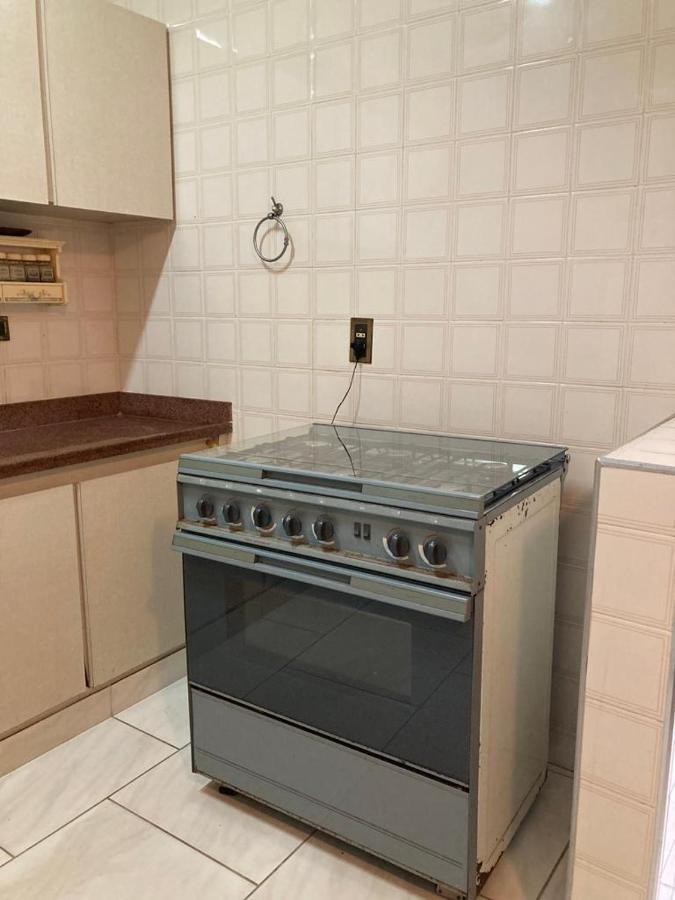 Apartamento Praia Da Enseada Гуаружа Екстериор снимка