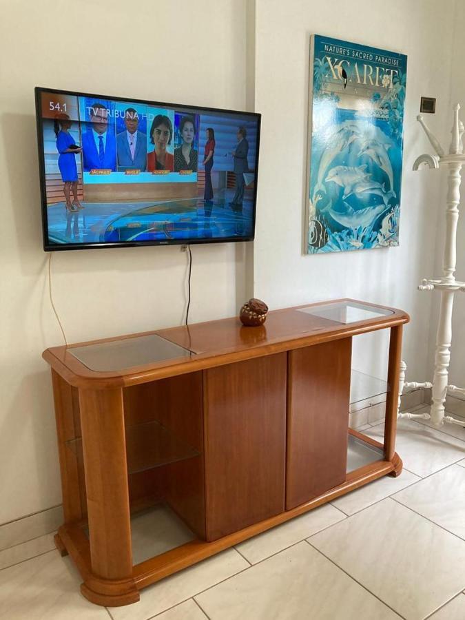 Apartamento Praia Da Enseada Гуаружа Екстериор снимка